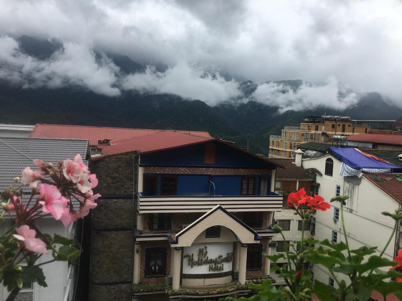 Sapa Clover Hotel Exterior photo